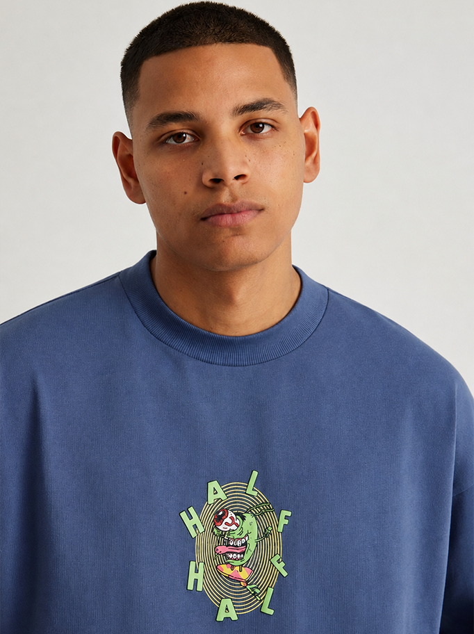 HALF GRAPHIC OVERSIZED TEE